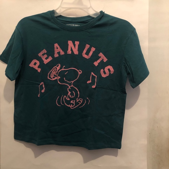Grayson Other - - Peanuts Snoopy Graphic T-Shirt Size X-Large (14-16) NWT